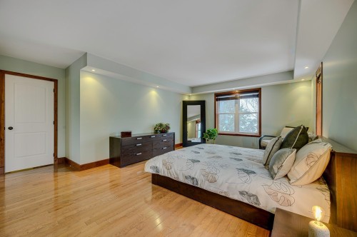 Chambre à coucher principale - 29 Ch. Des Mésanges, Sainte-Anne-Des-Lacs, QC - Indoor Photo Showing Bedroom