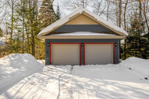 Garage - 29 Ch. Des Mésanges, Sainte-Anne-Des-Lacs, QC - Outdoor