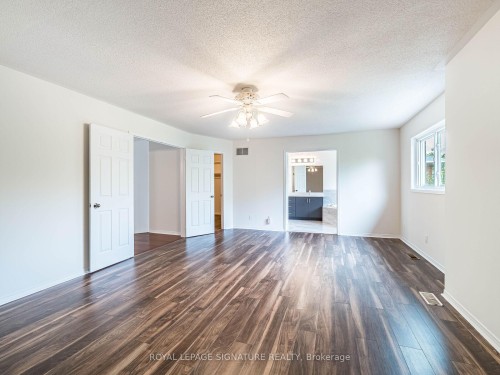 86 Valonia Drive, Brampton, ON - Indoor Photo Showing Living Room