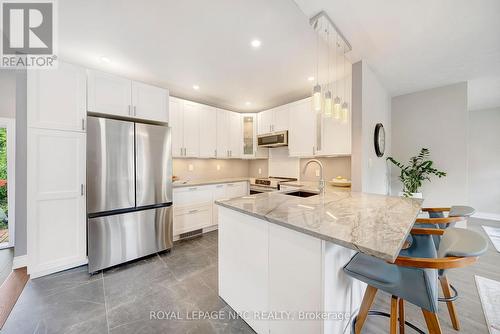260 Sanatorium Road, Hamilton, ON - Indoor Photo Showing Kitchen With Stainless Steel Kitchen With Upgraded Kitchen
