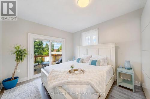 260 Sanatorium Road, Hamilton, ON - Indoor Photo Showing Bedroom