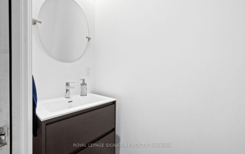 16 Kingsborough Crescent, Toronto, ON -  Photo Showing Bathroom