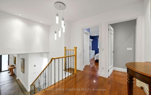 16 Kingsborough Crescent, Toronto, ON - Indoor Photo Showing Other Room