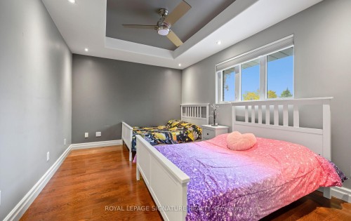 16 Kingsborough Crescent, Toronto, ON - Indoor Photo Showing Bedroom