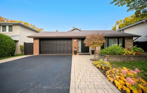 16 Kingsborough Crescent, Toronto, ON - Outdoor