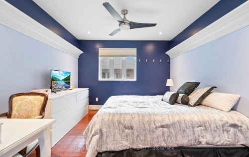16 Kingsborough Crescent, Toronto, ON - Indoor Photo Showing Bedroom