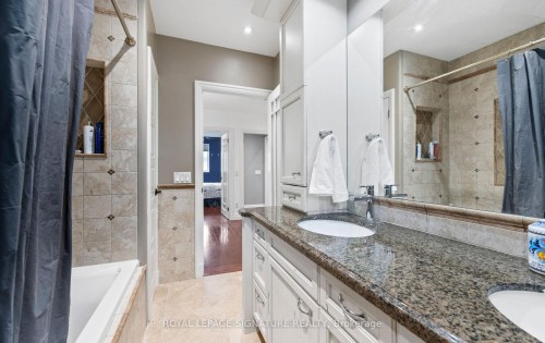 16 Kingsborough Crescent, Toronto, ON - Indoor Photo Showing Bathroom