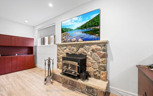 16 Kingsborough Crescent, Toronto, ON - Indoor With Fireplace