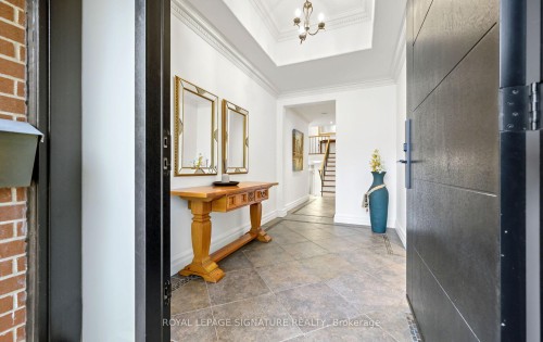 16 Kingsborough Crescent, Toronto, ON - Indoor Photo Showing Other Room