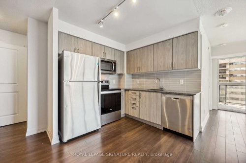 1609-20 Meadowglen Place, Toronto, ON - Indoor Photo Showing Kitchen
