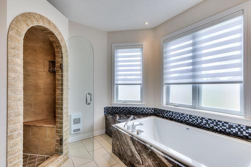 Salle de bains attenante à la CCP - 423 Rue Des Roseaux, Laval (Sainte-Dorothée), QC - Indoor Photo Showing Bathroom