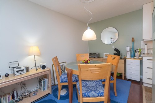 307-2050 White Birch Rd, Sidney, BC - Indoor