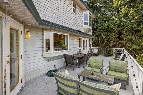 5145 Grouhel Rd, Ladysmith, BC 