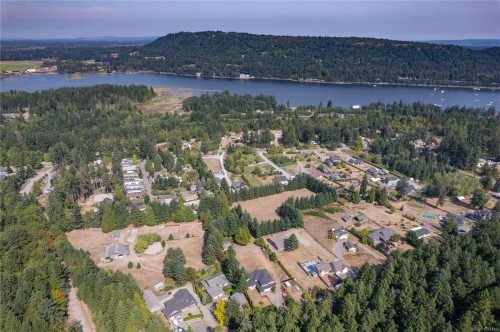 5145 Grouhel Rd, Ladysmith, BC 