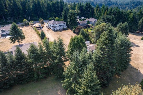 5145 Grouhel Rd, Ladysmith, BC 