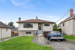 474 Sturdee St  Esquimalt, BC V9A 6R1