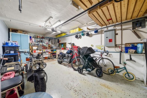 474 Sturdee St, Esquimalt, BC 