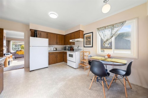 474 Sturdee St, Esquimalt, BC 