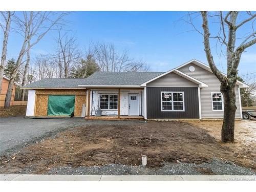 4 Grant St, Fredericton, NB 