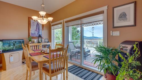 667 Mt. York Drive, Coldstream, BC - Indoor Photo Showing Dining Room