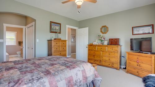 667 Mt. York Drive, Coldstream, BC - Indoor Photo Showing Bedroom