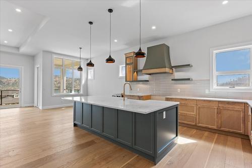 167 Heldon Court, West Kelowna, BC - Indoor Photo Showing Kitchen With Upgraded Kitchen