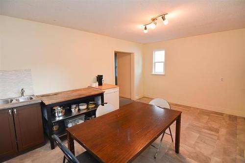 434 Pritchard Ave, Winnipeg, MB 