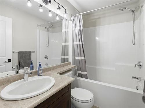 117 Kestrel Way, Winnipeg, MB 