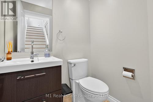 60 Howitt Street, Guelph (St. Patrick'S Ward), ON - Indoor Photo Showing Bathroom