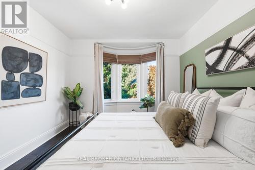 7 Juniper Avenue, Toronto, ON - Indoor Photo Showing Bedroom