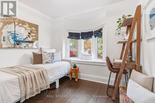 7 Juniper Avenue, Toronto, ON - Indoor Photo Showing Bedroom