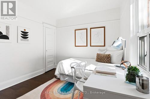 7 Juniper Avenue, Toronto, ON - Indoor