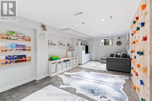 7 Juniper Avenue, Toronto, ON - Indoor Photo Showing Other Room