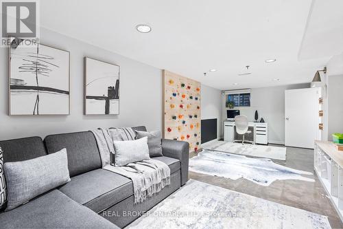 7 Juniper Avenue, Toronto, ON - Indoor Photo Showing Living Room