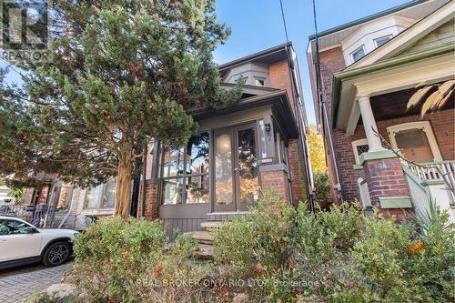 7 Juniper Avenue, Toronto, ON - Outdoor
