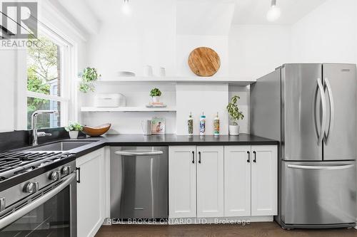 7 Juniper Avenue, Toronto, ON - Indoor Photo Showing Kitchen