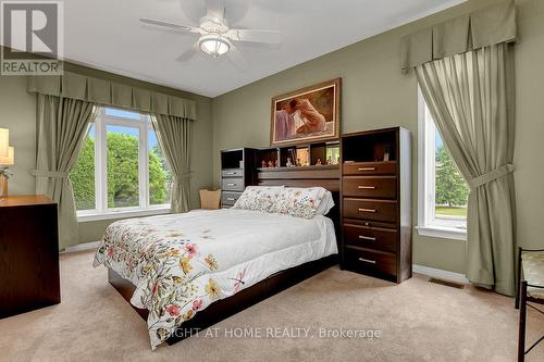 36 Sable Run Drive, Ottawa, ON - Indoor Photo Showing Bedroom