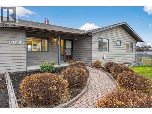 Main House - 3109 Appaloosa Road, Kelowna, BC 