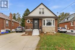 BASEMENT - 262 EAST 17TH STREET  Hamilton, ON L9A 4M7