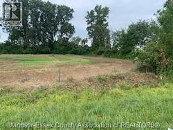 V/L MIDDLE Sideroad  Amherstburg, ON N9V 2Y9