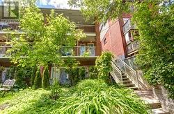 B - 222 KENILWORTH AVENUE  Toronto, ON M4L 3S6