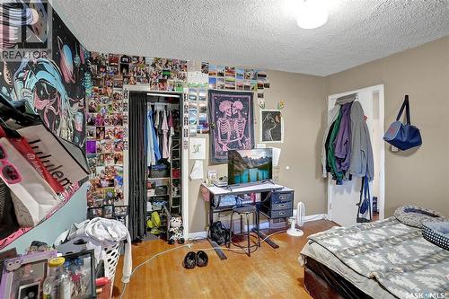 668 Grandview Street W, Moose Jaw, SK - Indoor Photo Showing Bedroom