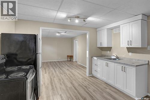 668 Grandview Street W, Moose Jaw, SK - Indoor