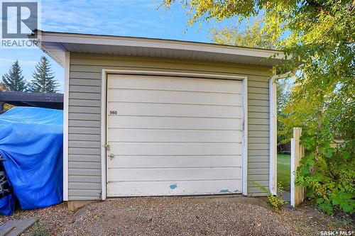 668 Grandview Street W, Moose Jaw, SK - Outdoor With Exterior