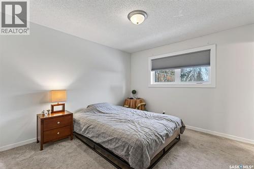 418 Tennant Way, Saskatoon, SK - Indoor Photo Showing Bedroom