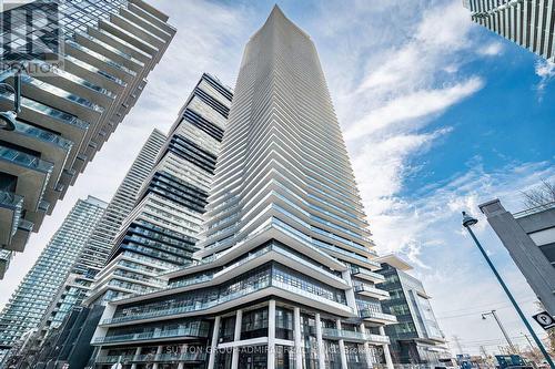 5006 - 38 Annie Craig Drive, Toronto, ON - Outdoor With Facade