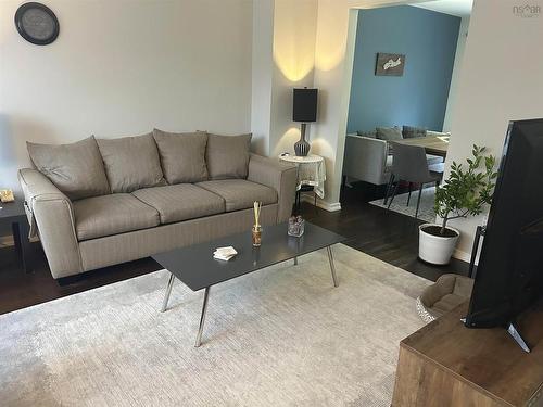 52 Regal Road, Dartmouth, NS 