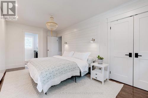 41 Fairwood Place E, Burlington, ON - Indoor Photo Showing Bedroom