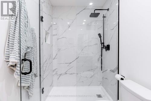 41 Fairwood Place E, Burlington, ON - Indoor Photo Showing Bathroom