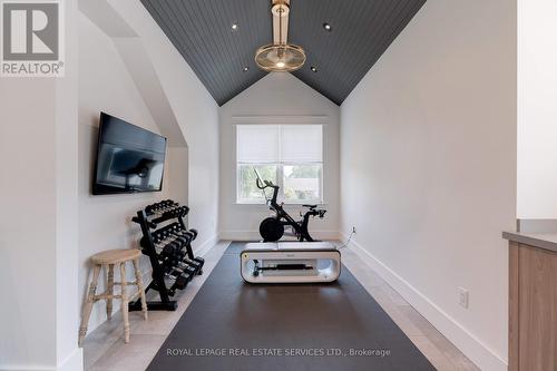 41 Fairwood Place E, Burlington, ON - Indoor